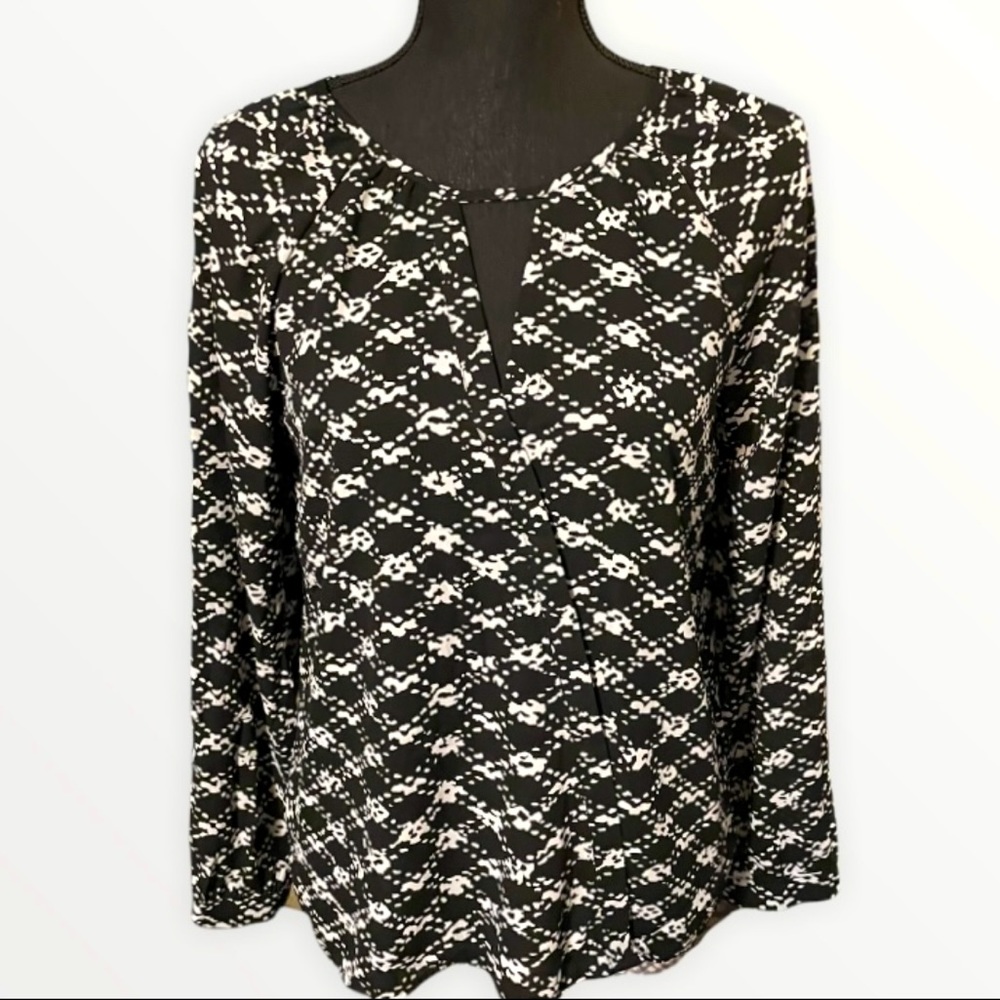 NWT ✨ Collective Concepts Stitch Fix Long Sleeve Keyhole Blouse | Size S